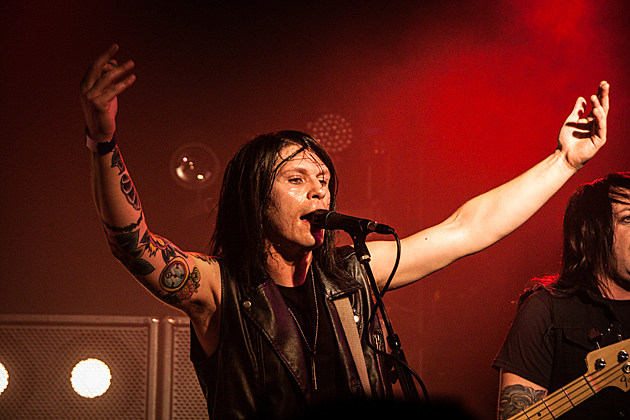 Falling-in-Reverse-7
