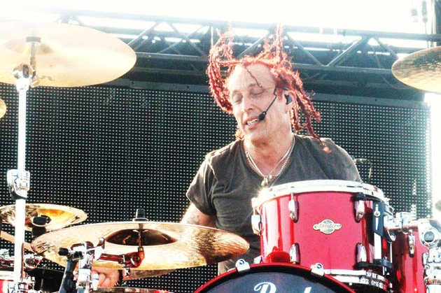 Sevendust (2)