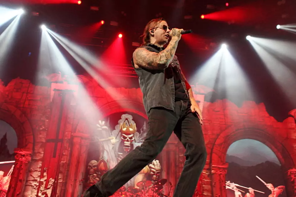 Avenged Sevenfold&#8217;s M. Shadows Talks &#8216;Hail to the King,&#8217; Music Industry, Golfing + More