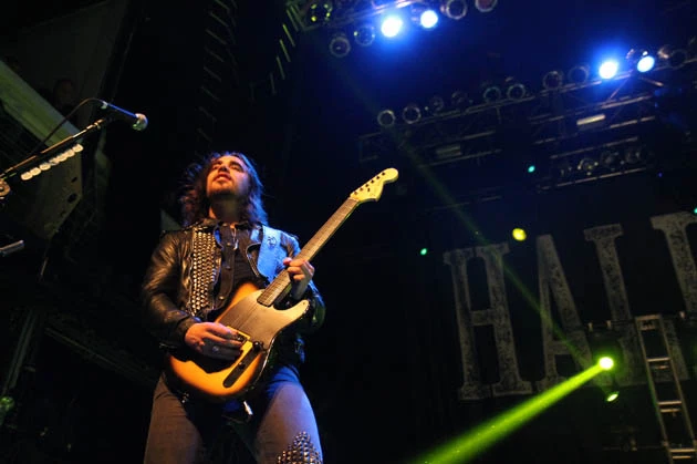 Halestorm (2)