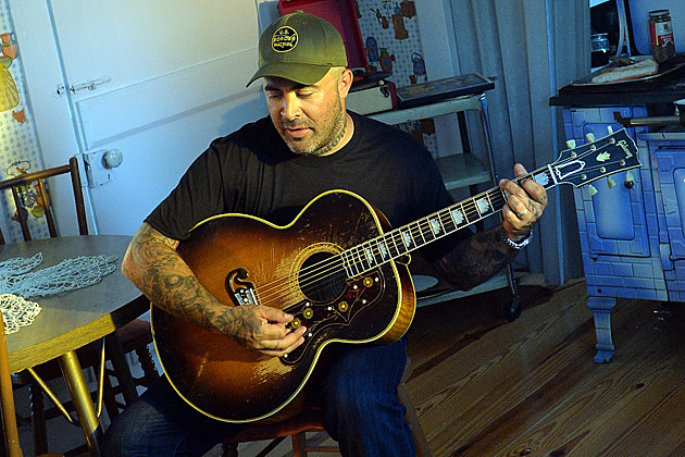 Aaron Lewis Aaron Lewis