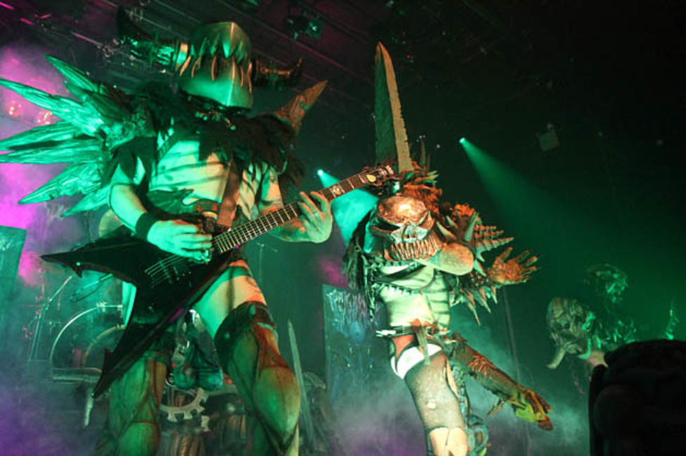 GWAR’s Oderus Urungus + Balsac the Jaws of Death Immortalized in New ‘Throbblehead’ Set