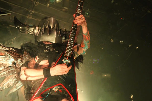 Gwar (2)