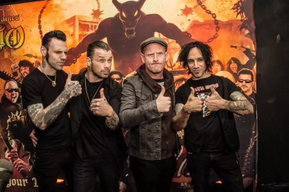 Corey Taylor Rocks Intense Cover of Dio’s ‘Rainbow in the Dark’