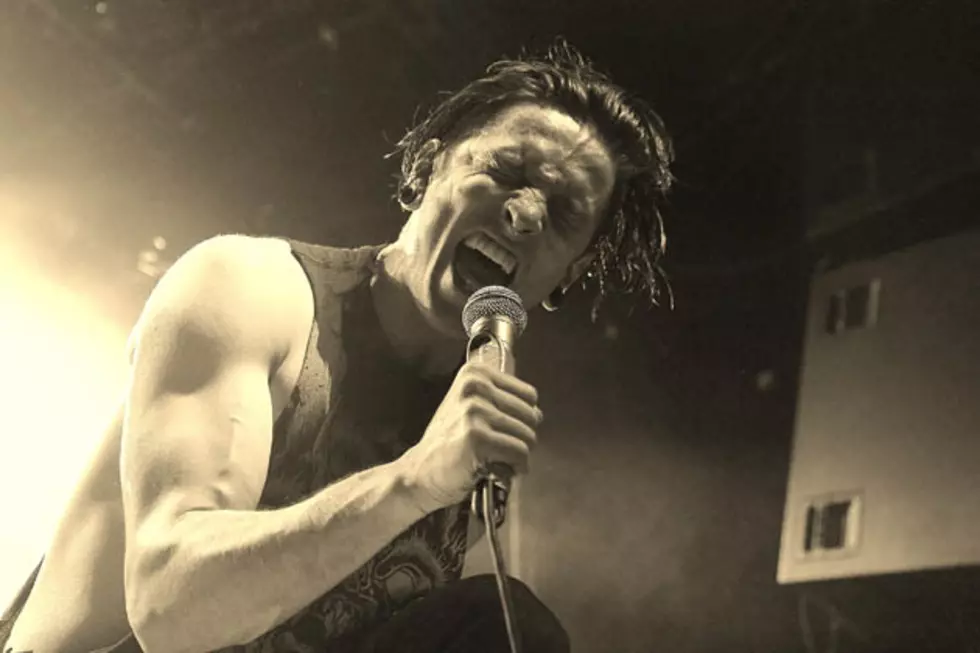 The Word Alive's Telle Smith Breaks Back + Rib at Show