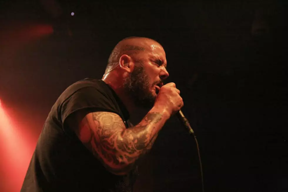 Philip Anselmo Performs the Smiths’ Classic ‘Please, Please, Please, Let Me Get What I Want’
