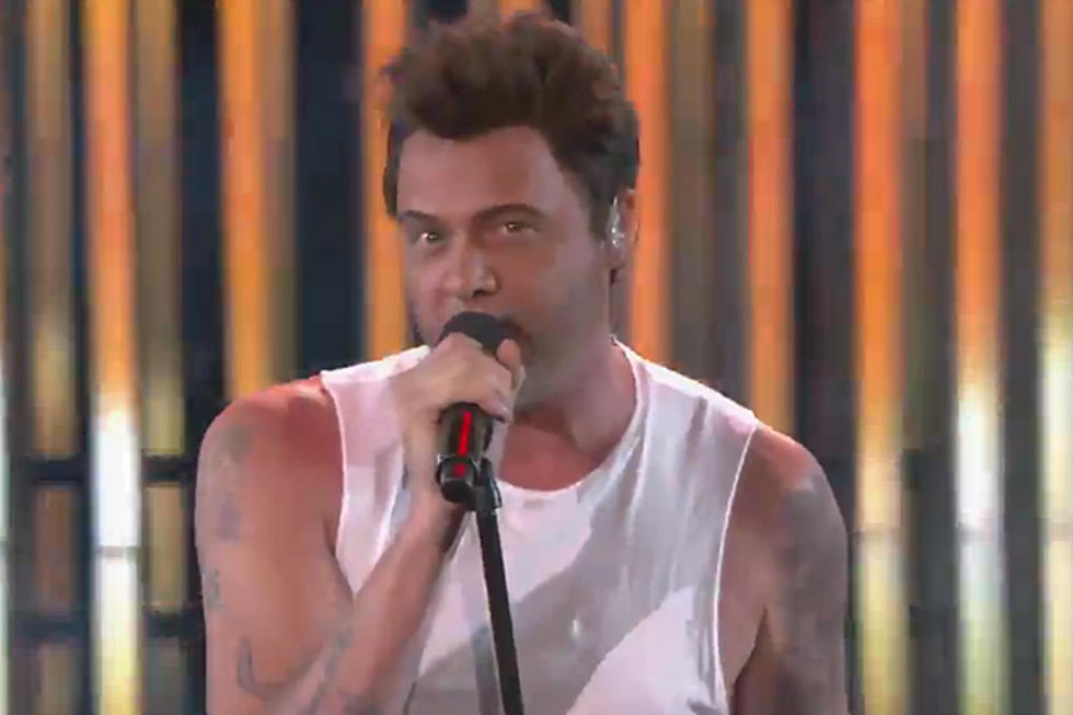 Sebastian Bach Moves Like Jagger While Imitating Adam Levine on ‘Sing Your Face Off’