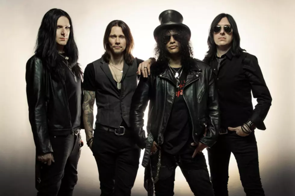 Slash to Receive &#8216;Guitar Legend Award&#8217; at AP Music Awards, Completes Rehearsals for Summer Tour