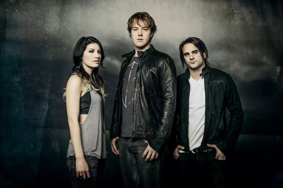 Frontman Shimon Moore Leaves Sick Puppies