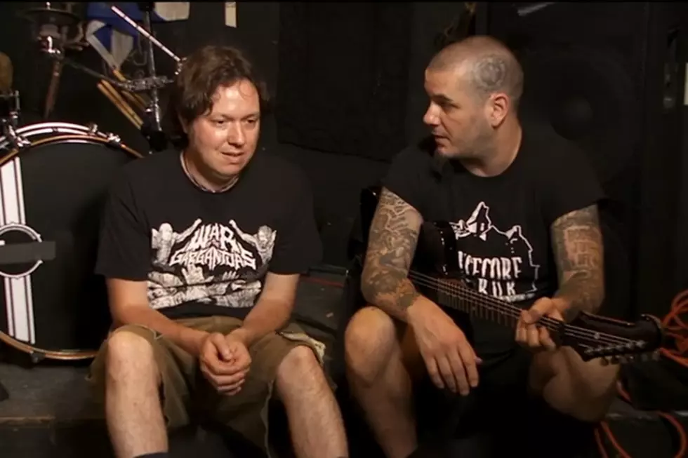 Philip Anselmo Tutors Dave Hill on Stage Banter in ‘Metal Grasshopper’ Episode Four