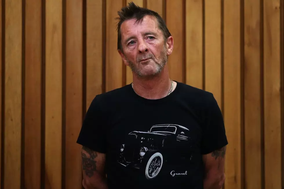 AC/DC’s Phil Rudd Pleads ‘Not Guilty’ on Drug + ‘Threatening to Kill’ Charges; Misses Court Date