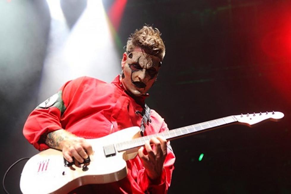 Slipknot Guitarist Jim Root: &#8216;We Don’t See a Penny Off of Record Sales’