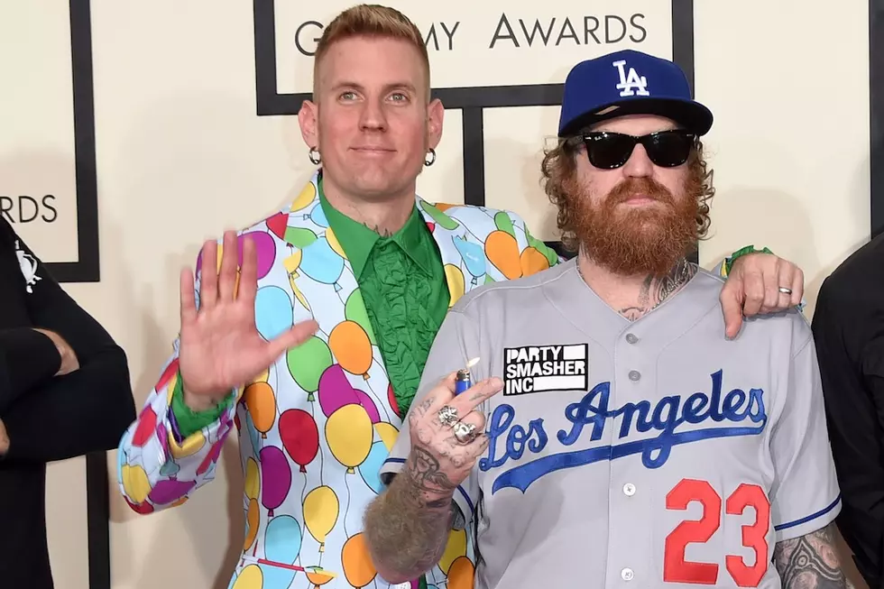 Mastodon Invade Grammys in Dodgers Uniform + Balloon Suit