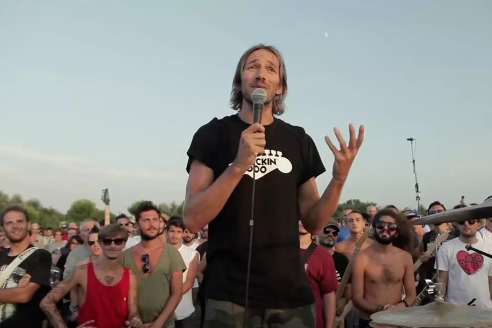 1,000 Musicians Perform Foo Fighters’ ‘Learn to Fly’ in Hopes of Cesena Show