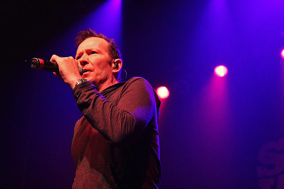 Police Were Called for ‘Possible Overdose’ in Scott Weiland Death; Bandmates Attend Funeral
