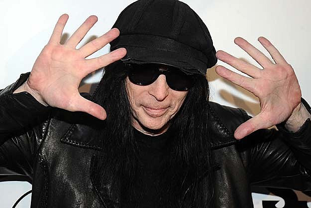 Mick Mars Says Illness Won’t Stop Him From Touring With Motley Crue