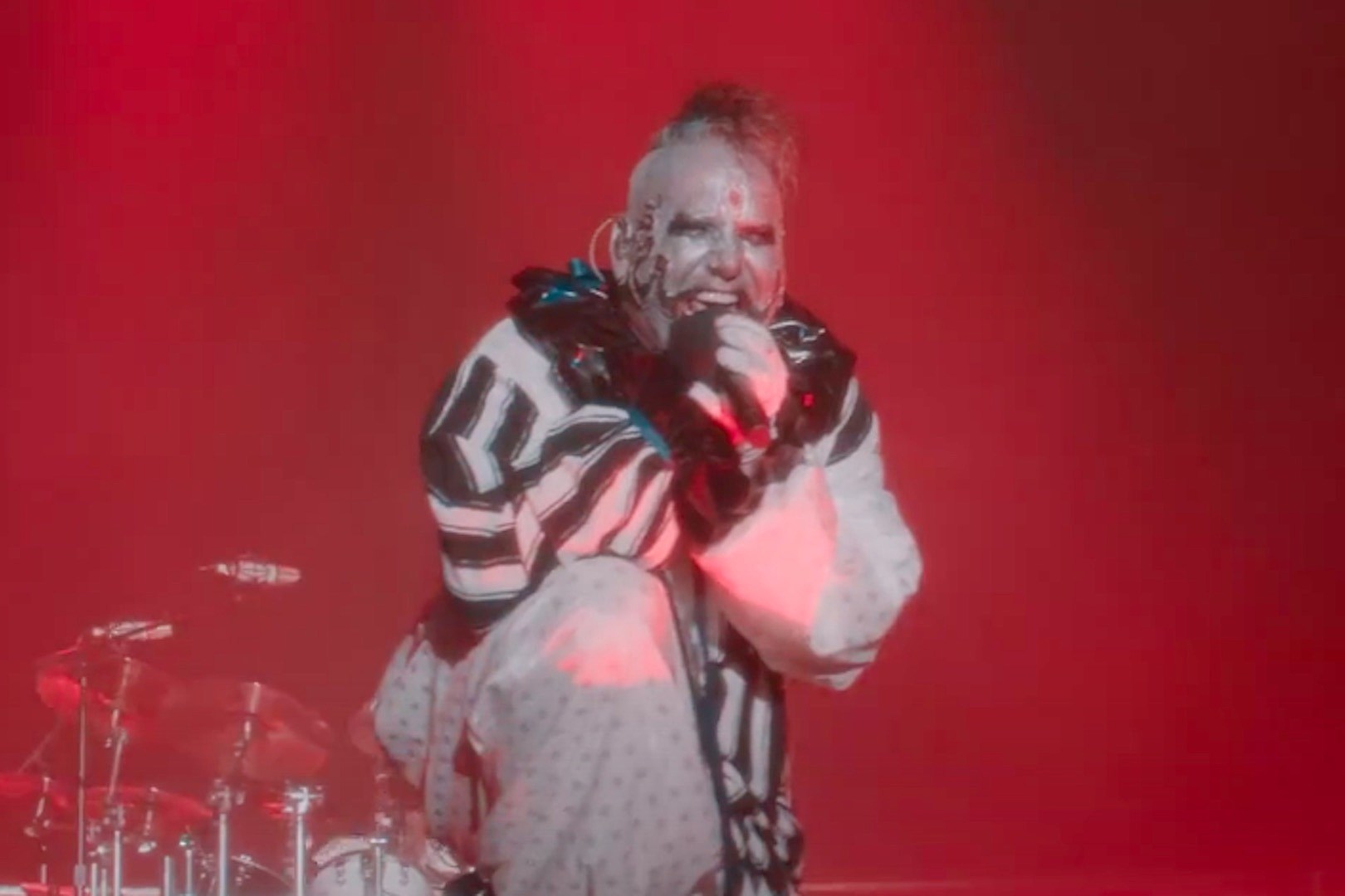 Mudvayne singer Chad Gray performs onstage with the band at their 2021 reunionshow.