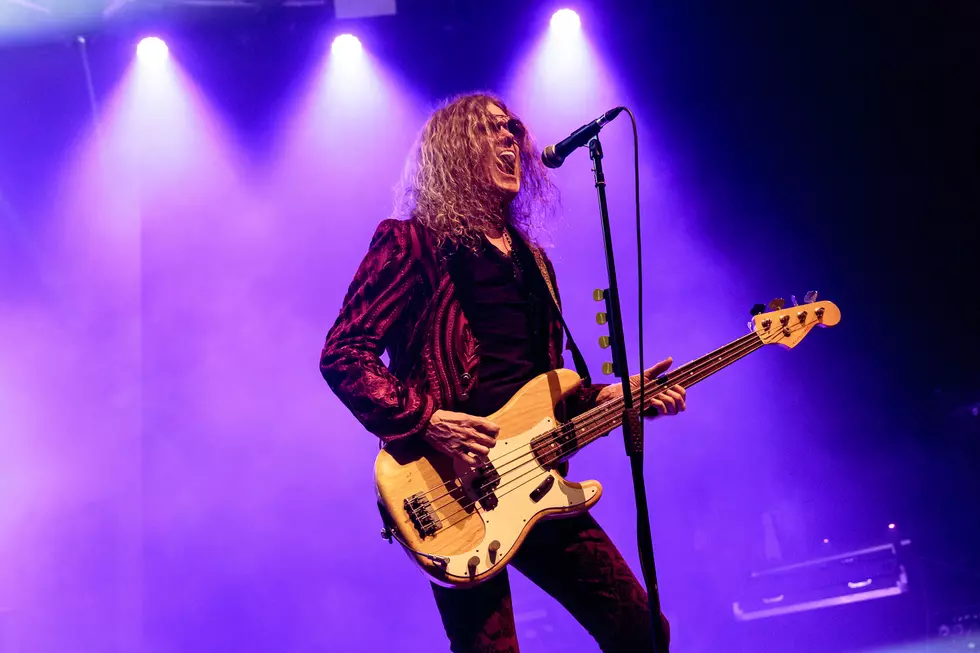 Glenn Hughes Celebrates 25 Years of Sobriety