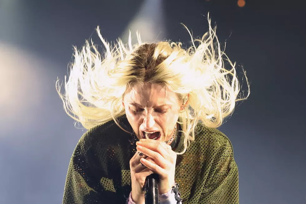 Live Linkin Park Videos Appear to Show Backing Vocal Track Being Used